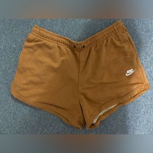 🧡 NWOT Nike Burnt Orange Shorts 🧡